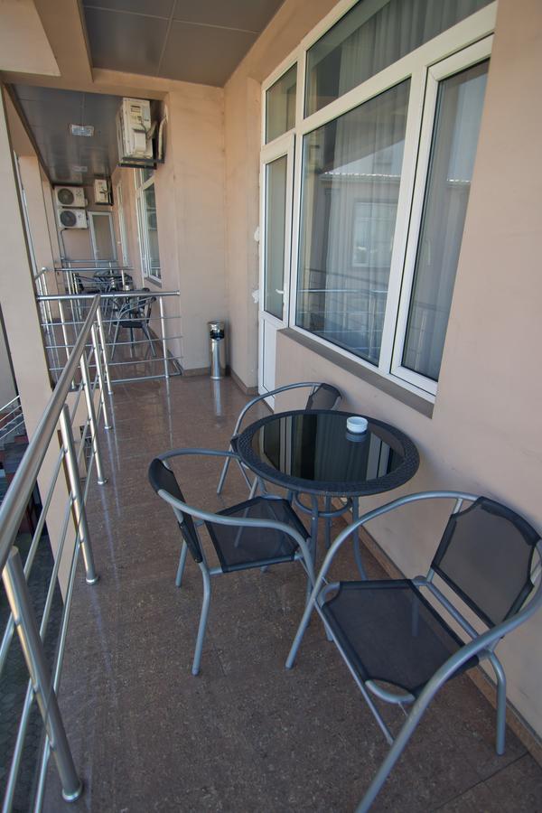 Hotel Marseille Batumi Exterior photo